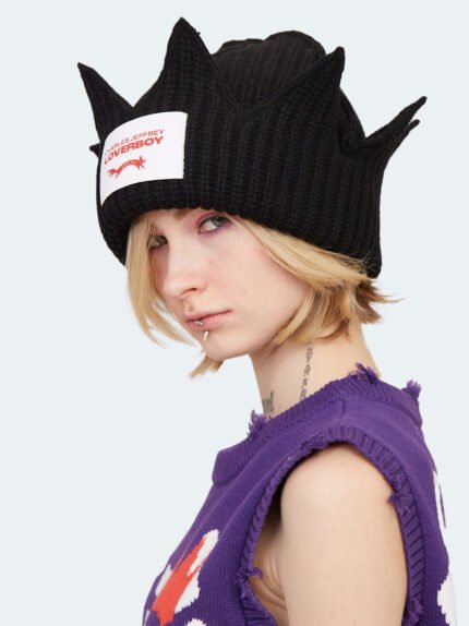 Chunky Crown Beanie Black Backside