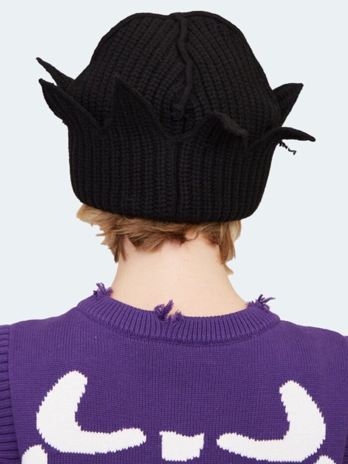 Chunky Crown Beanie Black Backside